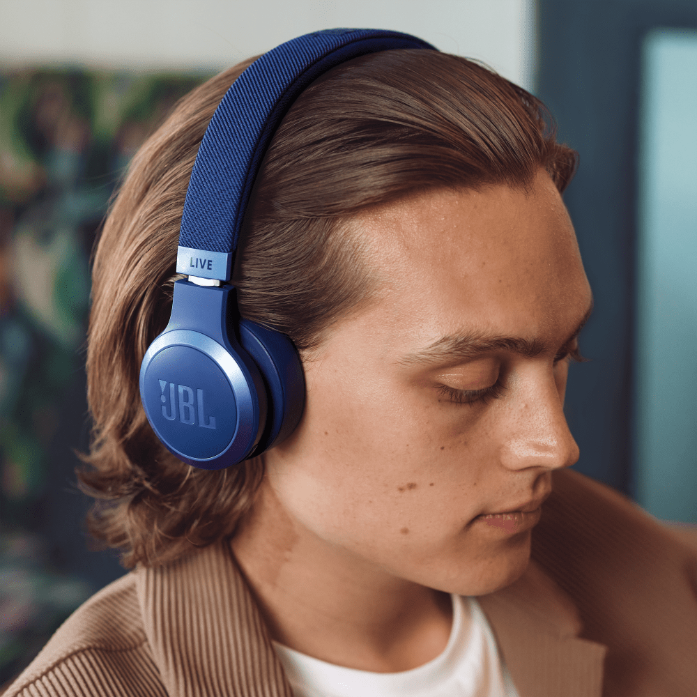 JBL Live 670NC Bluetooth On Ear Headphones